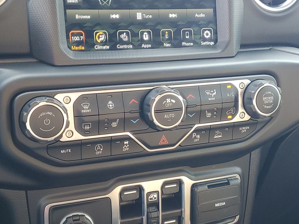2021 Jeep Gladiator Overland