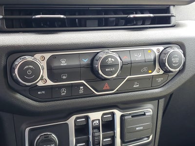 2025 Jeep Gladiator Nighthawk