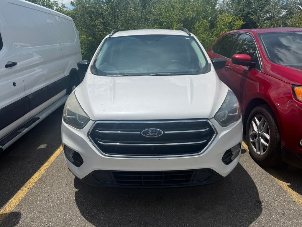 Used 2017 Ford Escape SE with VIN 1FMCU9GD1HUC15515 for sale in Brighton, MI