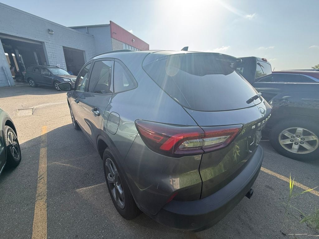 2026 Ford Escape Hybrid ST-Line Select
