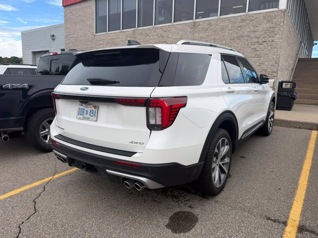 2025 Ford Explorer Platinum