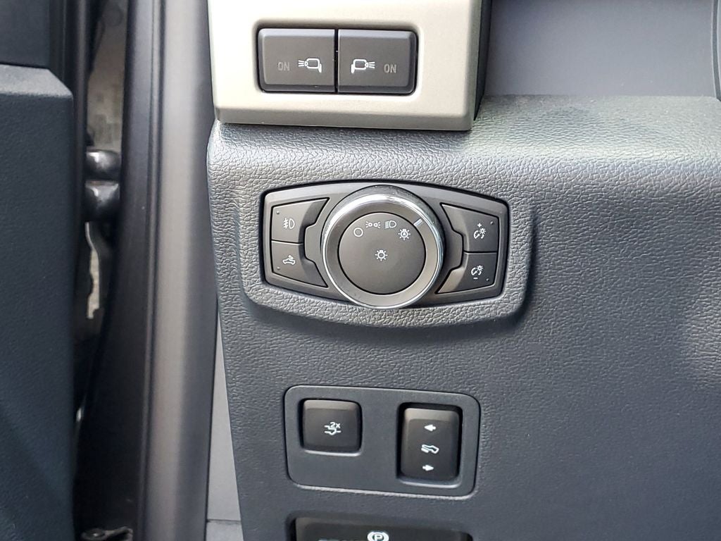 2022 Ford F-350SD Lariat