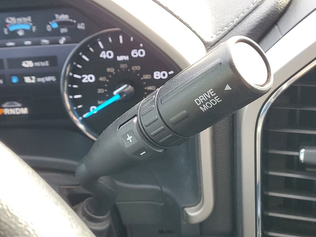 2022 Ford F-350SD Lariat