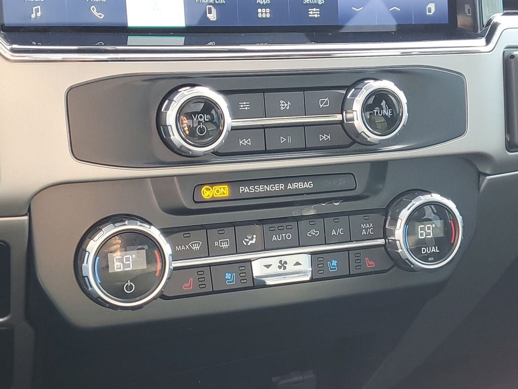 2022 Ford F-350SD Lariat