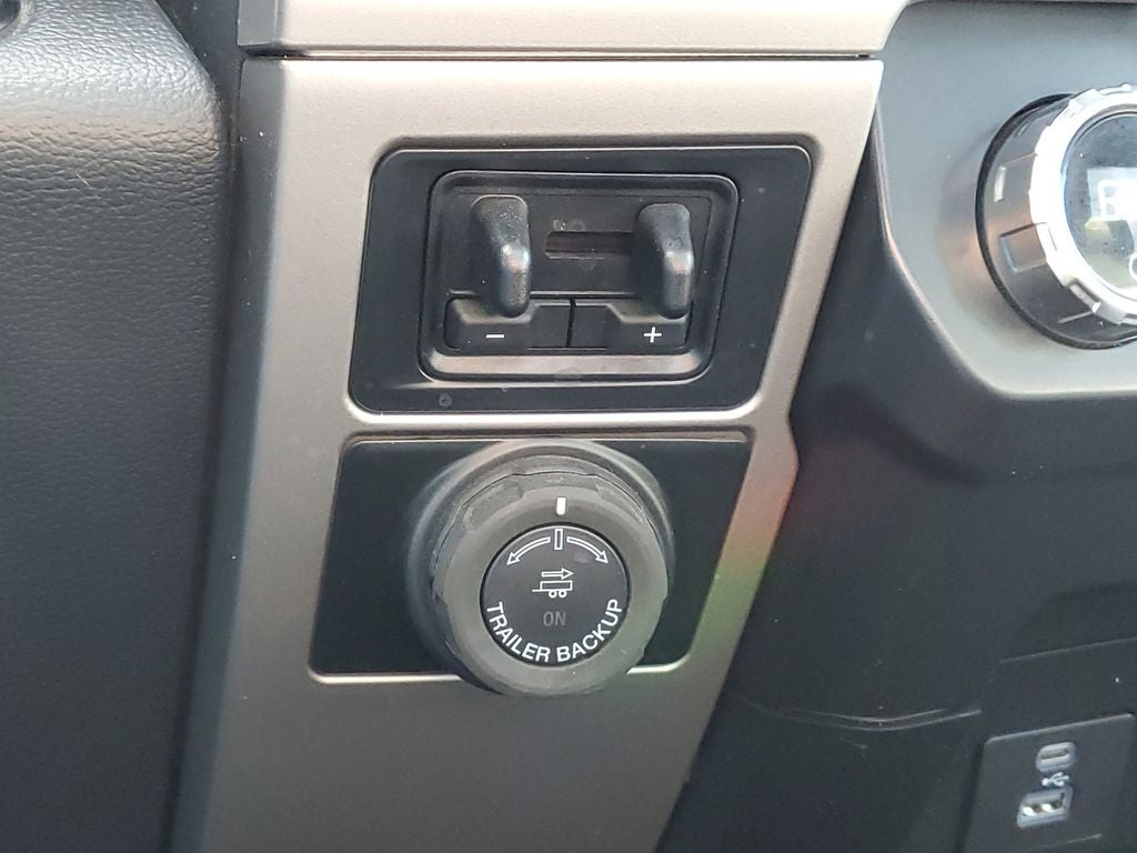 2022 Ford F-350SD Lariat