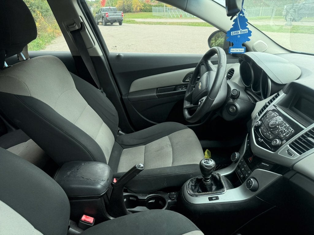 2012 Chevrolet Cruze LS