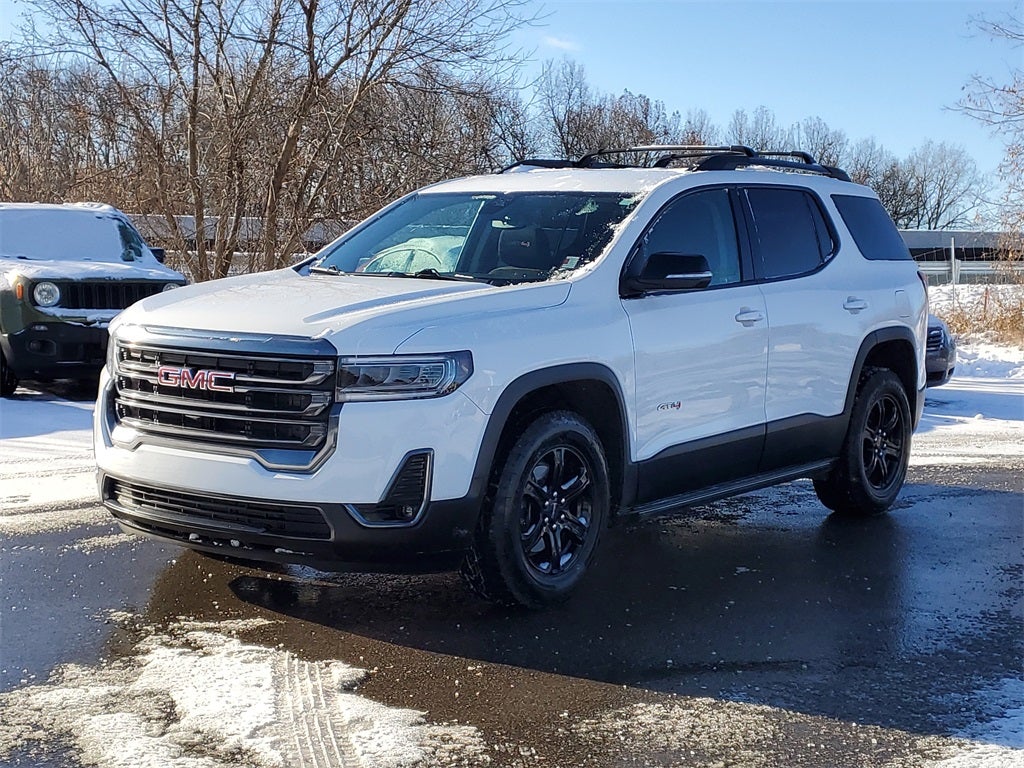 2023 GMC Acadia AT4