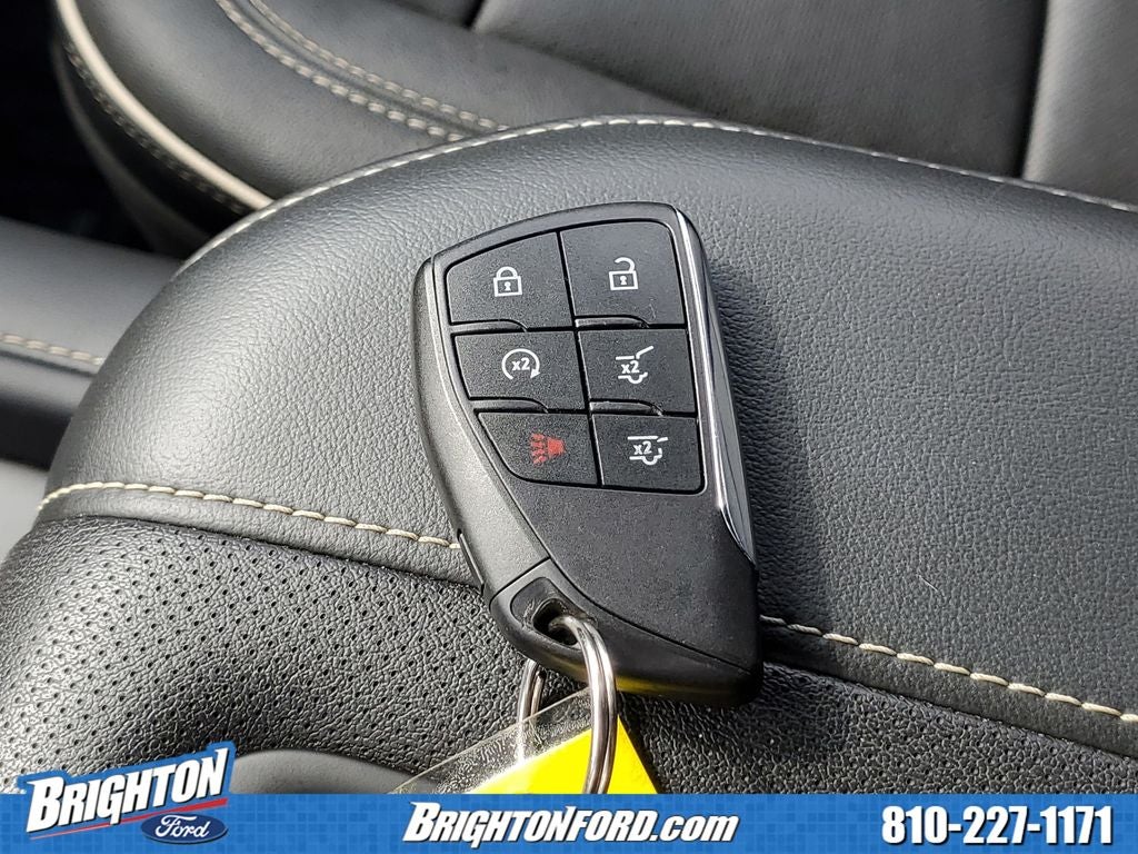 2023 GMC Yukon SLT
