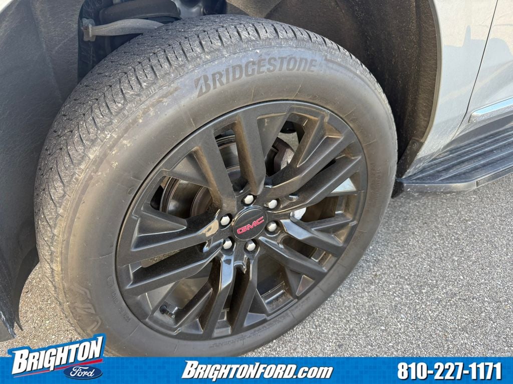 2023 GMC Yukon SLT