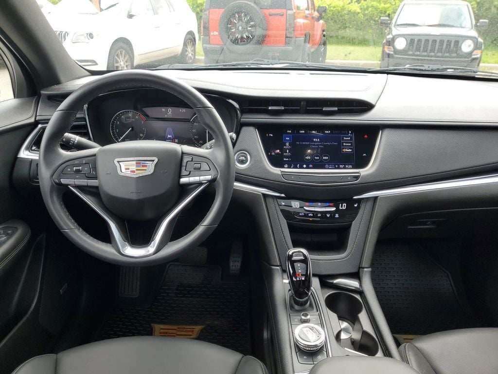 2023 Cadillac XT6 Luxury