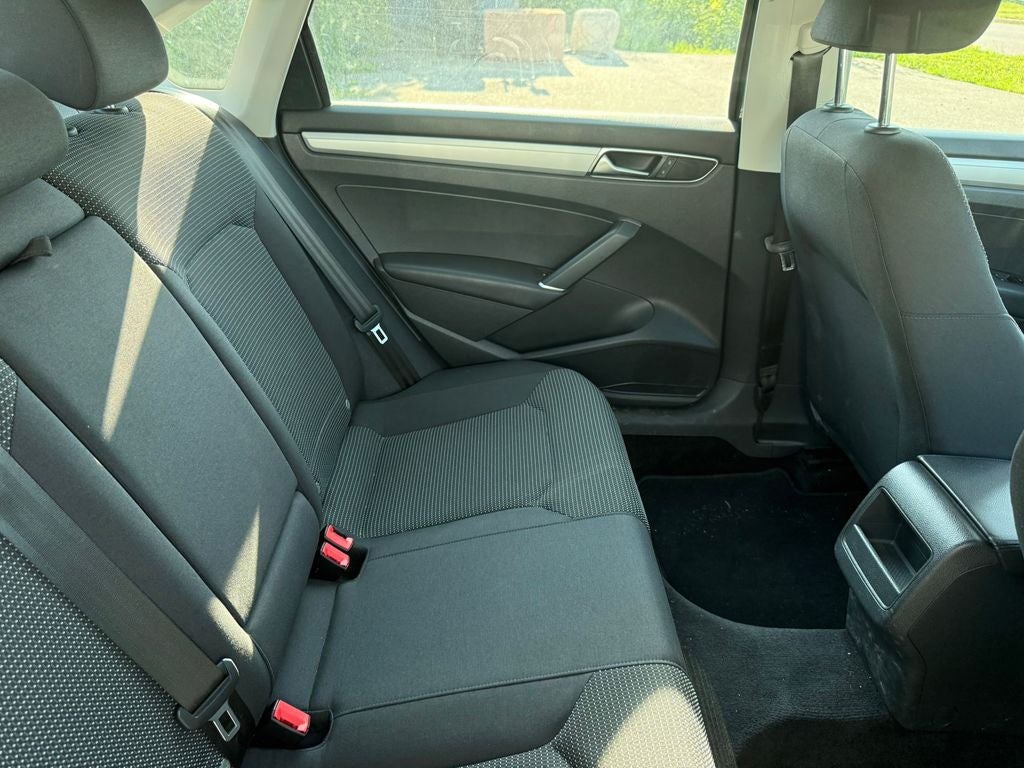 2017 Volkswagen Passat 1.8T S