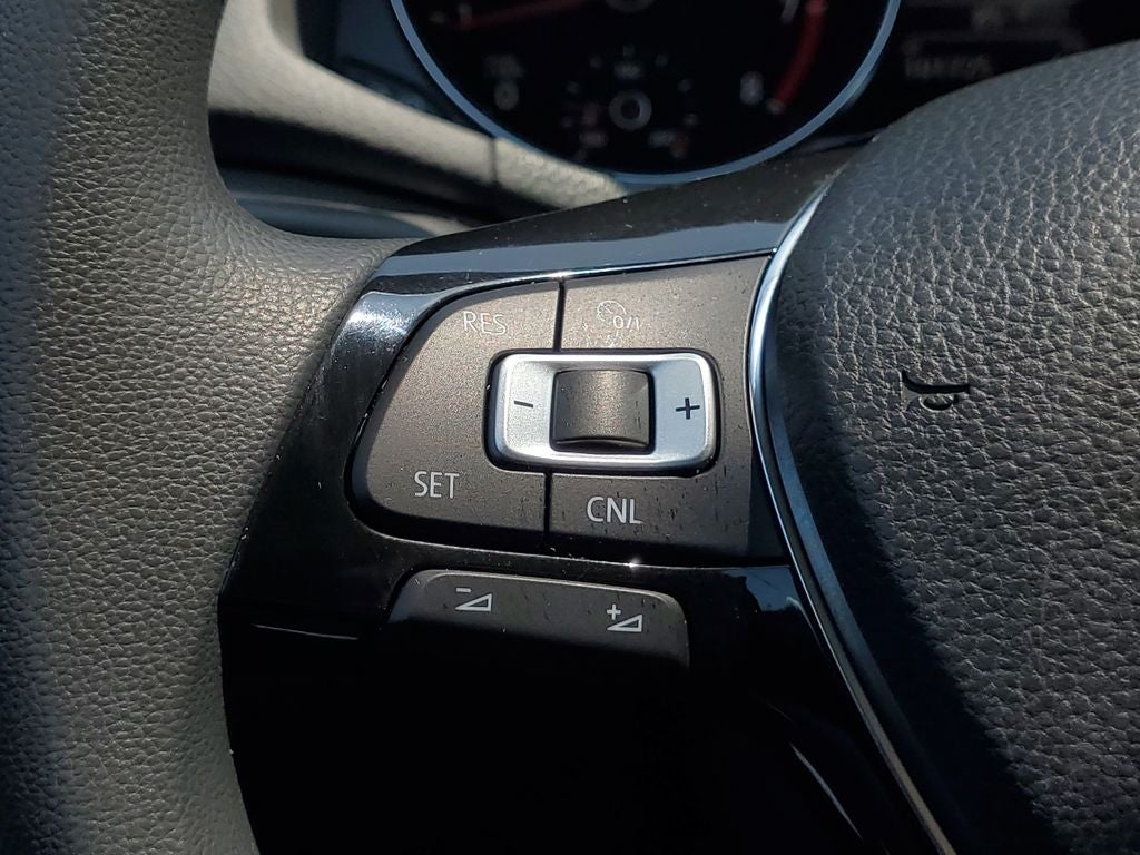 2017 Volkswagen Passat 1.8T S