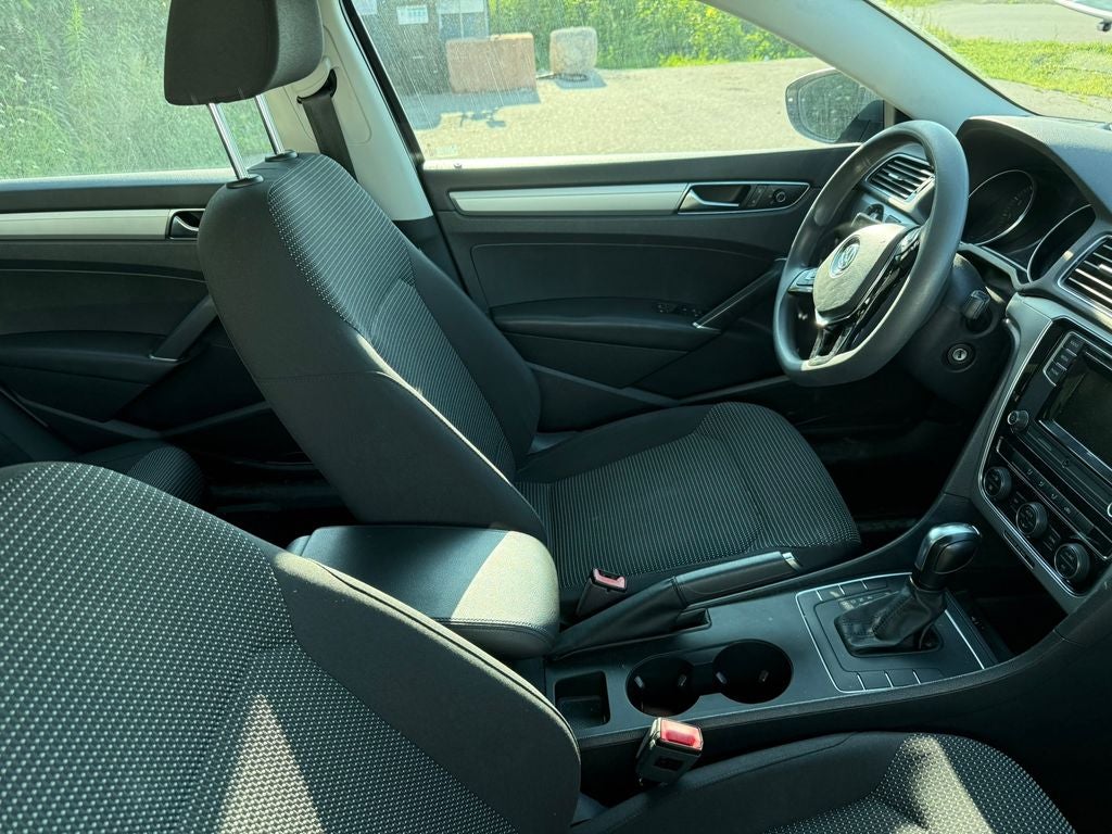 2017 Volkswagen Passat 1.8T S