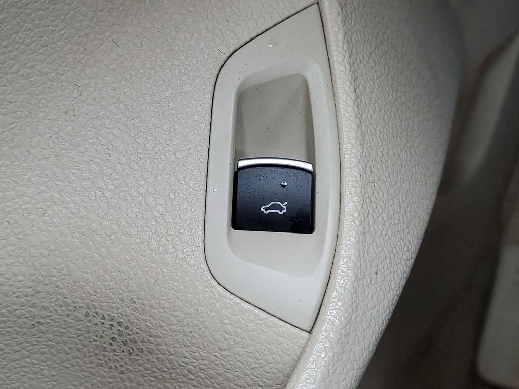 2014 Volkswagen Passat 1.8T SE