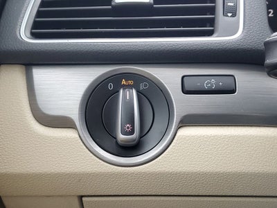 2014 Volkswagen Passat 1.8T SE