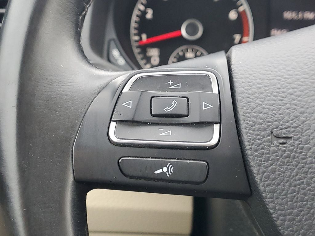 2014 Volkswagen Passat 1.8T SE