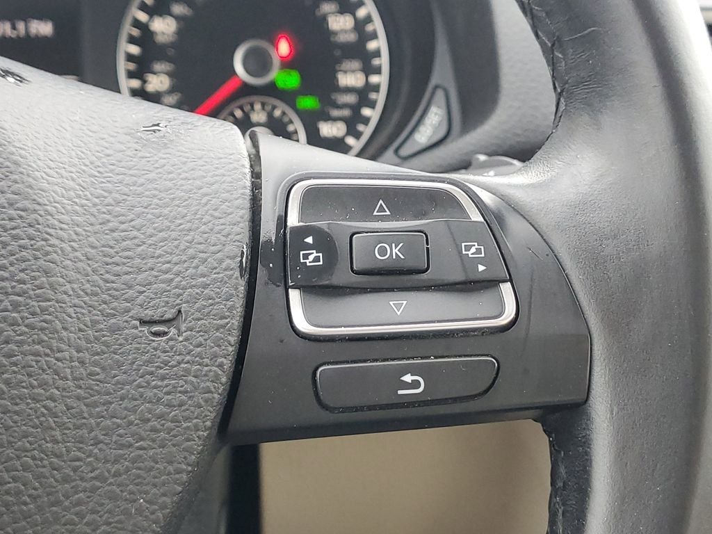 2014 Volkswagen Passat 1.8T SE