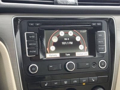 2014 Volkswagen Passat 1.8T SE