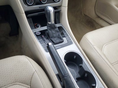 2014 Volkswagen Passat 1.8T SE