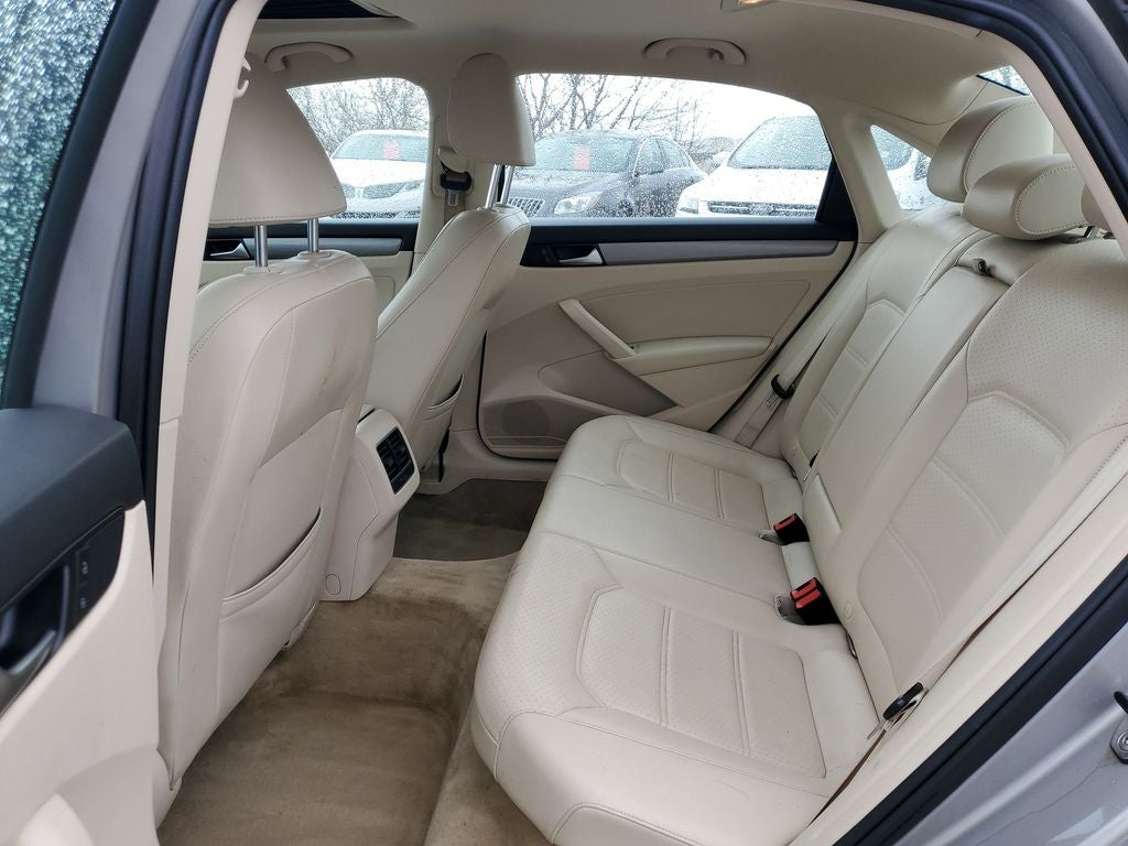 2014 Volkswagen Passat 1.8T SE