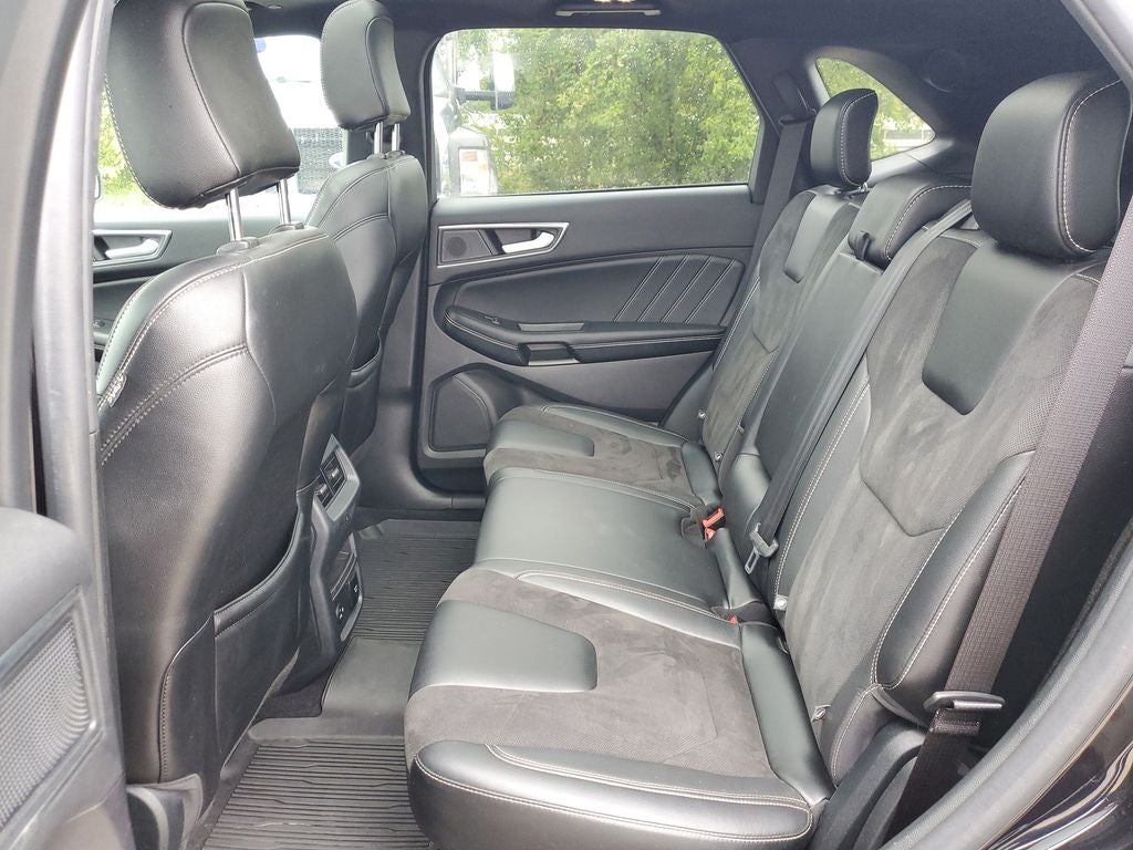 2021 Ford Edge ST