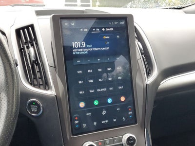 2021 Ford Edge ST