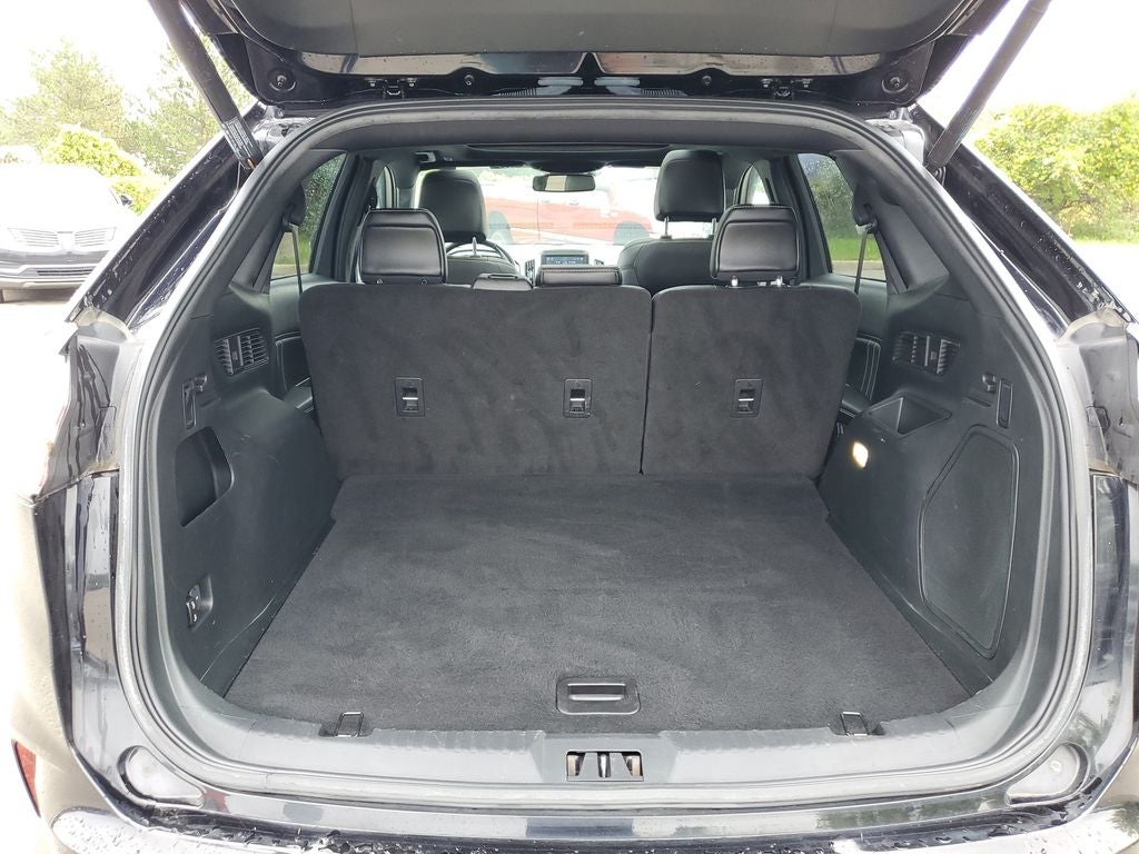 2021 Ford Edge ST
