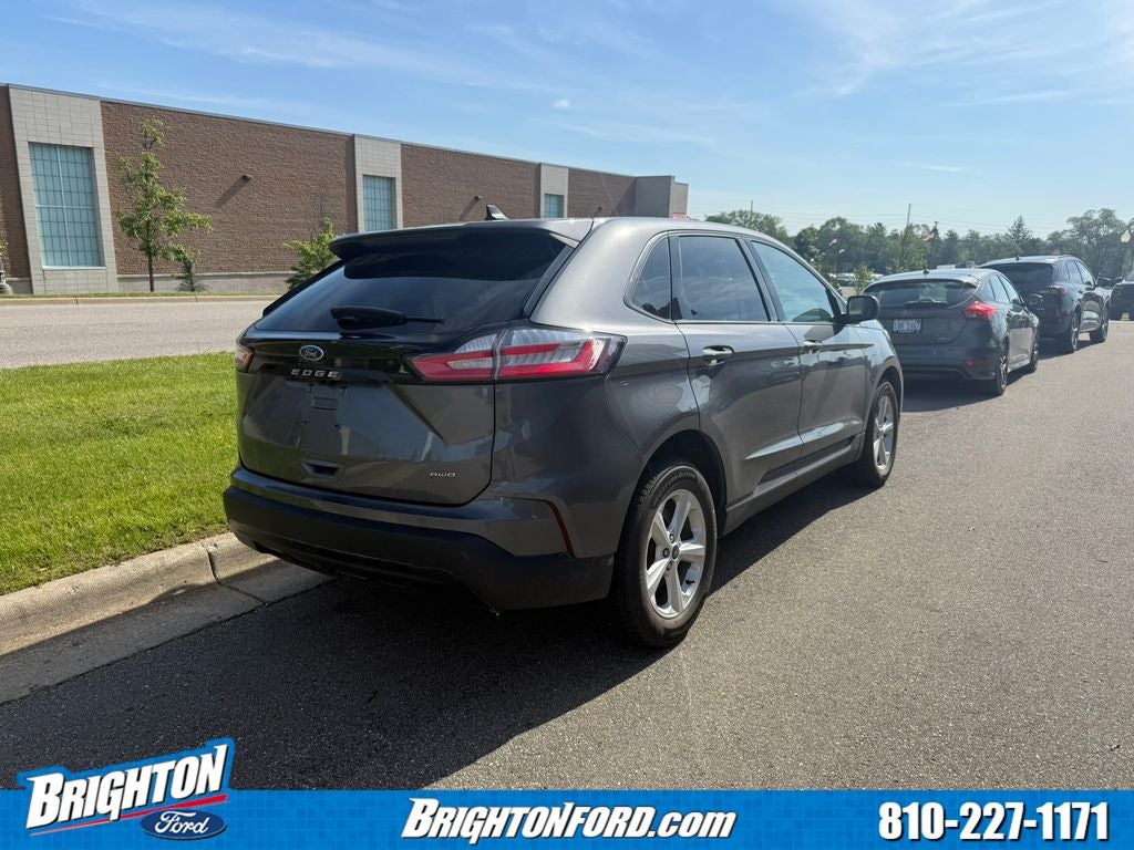 2022 Ford Edge SE