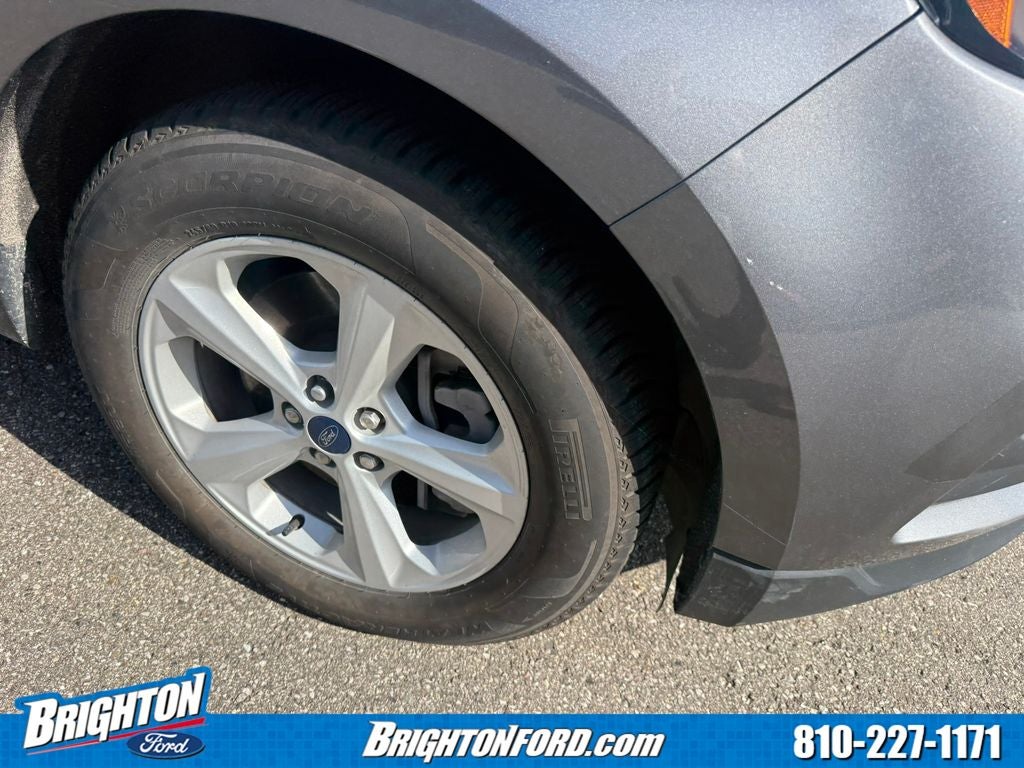 2022 Ford Edge SE
