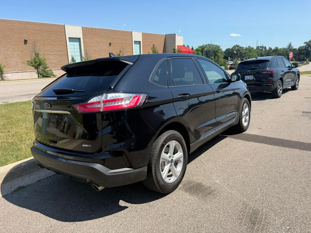 2020 Ford Edge SE