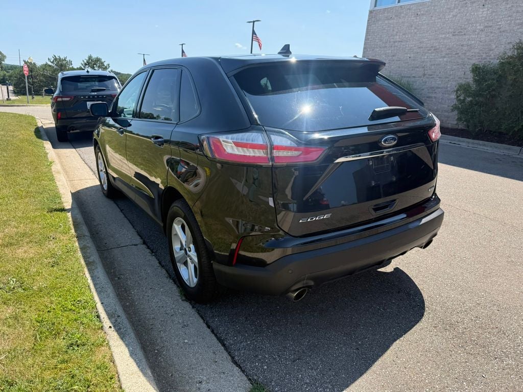 2020 Ford Edge SE