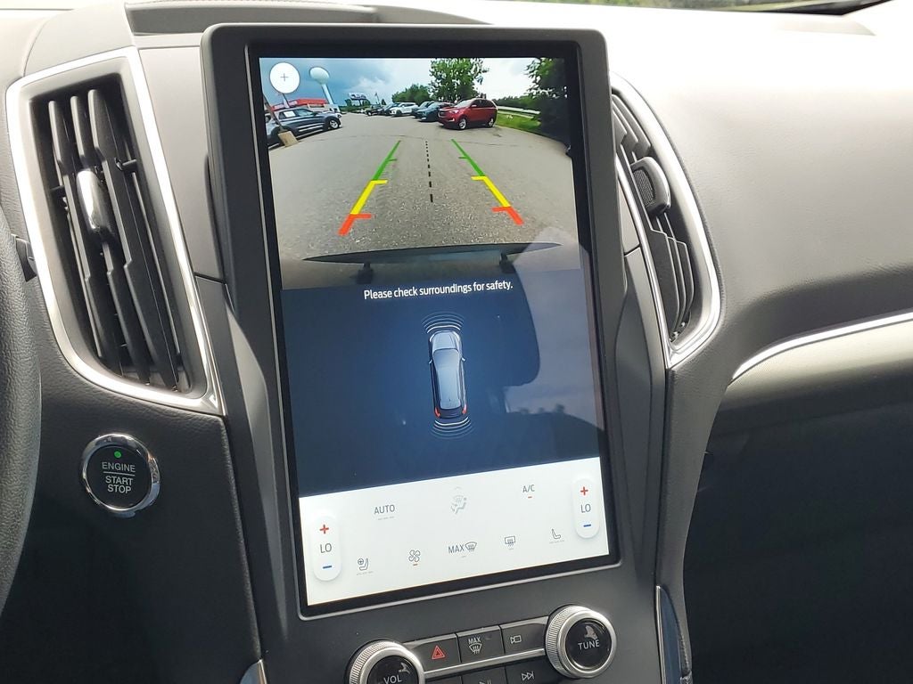 2023 Ford Edge Titanium