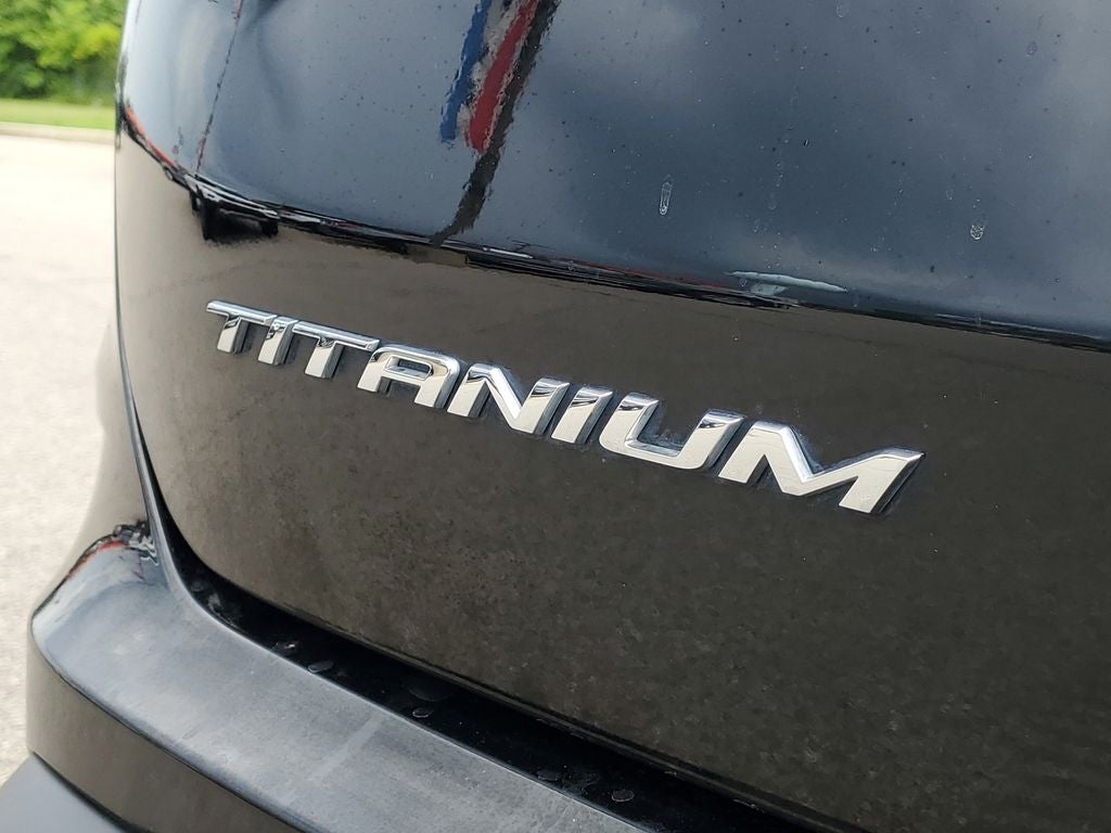 2023 Ford Edge Titanium