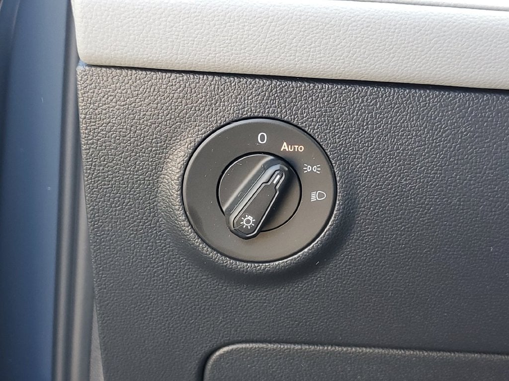 2024 Volkswagen Taos 1.5T SEL
