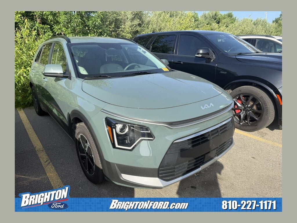 2023 Kia Niro EX HEV's photo