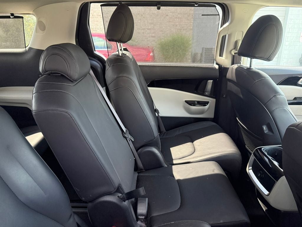 2024 Kia Carnival EX