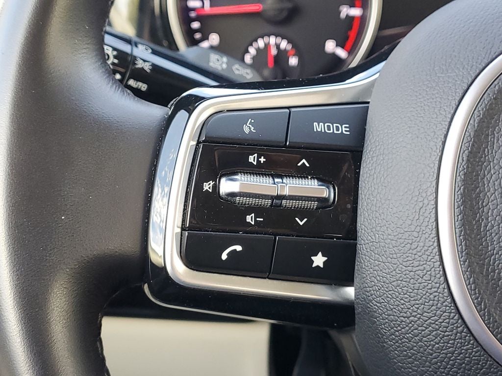 2024 Kia Carnival EX