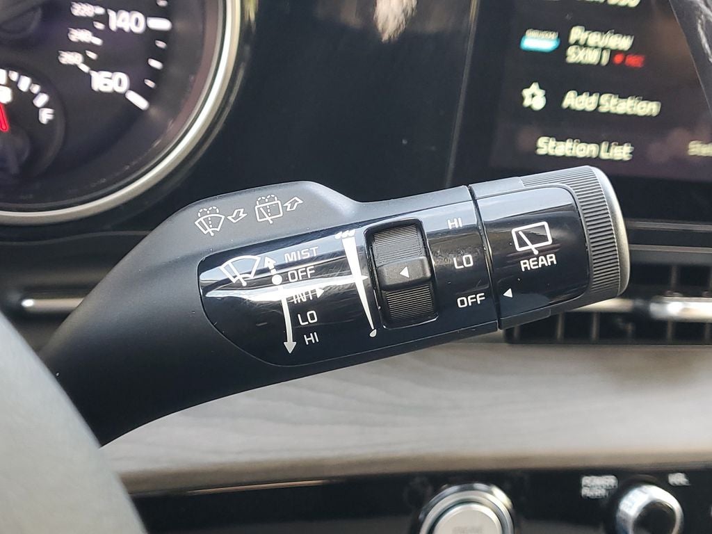2024 Kia Carnival EX