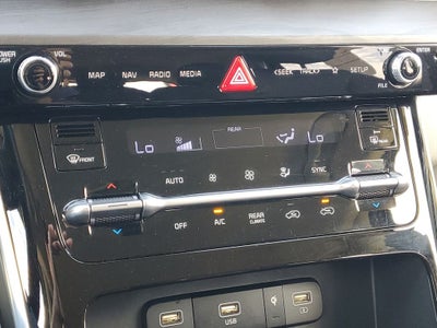 2024 Kia Carnival EX