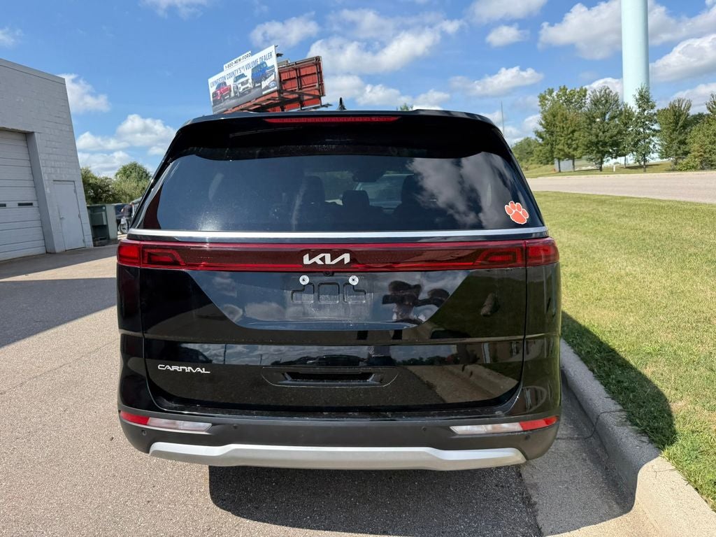 2024 Kia Carnival EX