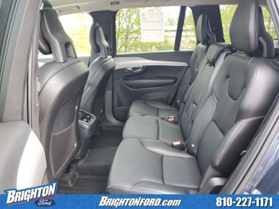 2022 Volvo XC90 T5 Momentum