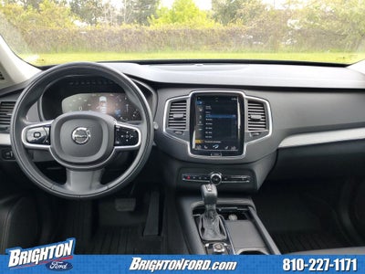 2022 Volvo XC90 T5 Momentum
