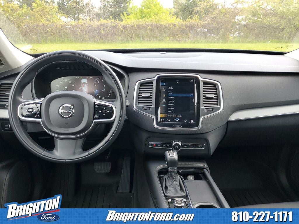 2022 Volvo XC90 T5 Momentum