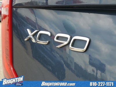 2022 Volvo XC90 T5 Momentum