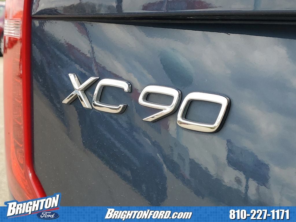 2022 Volvo XC90 T5 Momentum