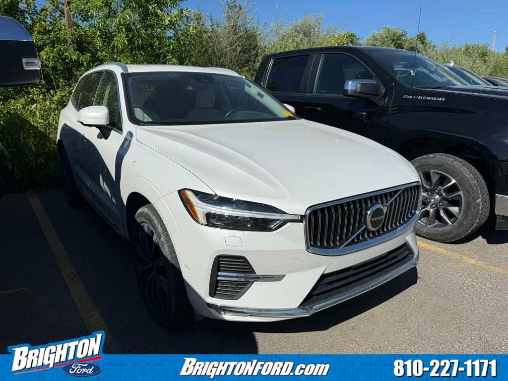 2023 Volvo XC60 B5 Plus Bright Theme AWD's photo