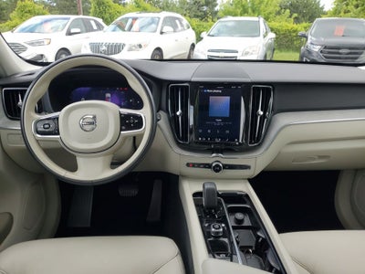 2023 Volvo XC60 B5 Plus Bright Theme