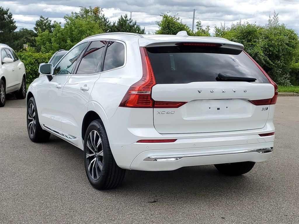 2023 Volvo XC60 B5 Plus Bright Theme